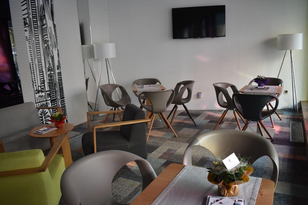 Cosmopolit Hotel